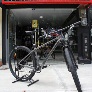 Bicicleta Uranium ruta nuclear - shimano 105 - disc